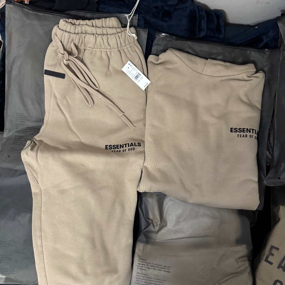 Essentials  desert sand sweatsuit small